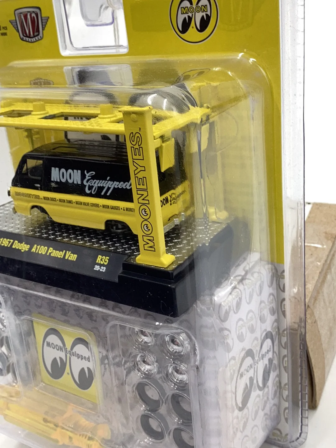 M2 Machines Model Kits Mooneyes 1967 Dodge A100 Panel Van R35 - Image 5