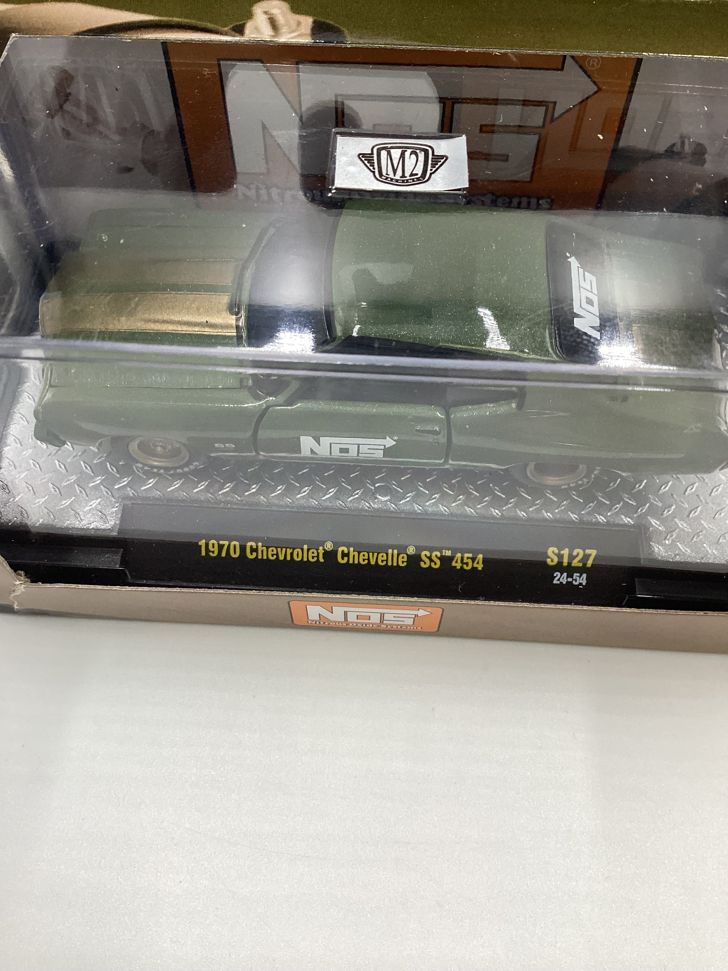 M2 Machines NOS 1970 Chevrolet Chevelle SS 454 S127 Green - Image 3