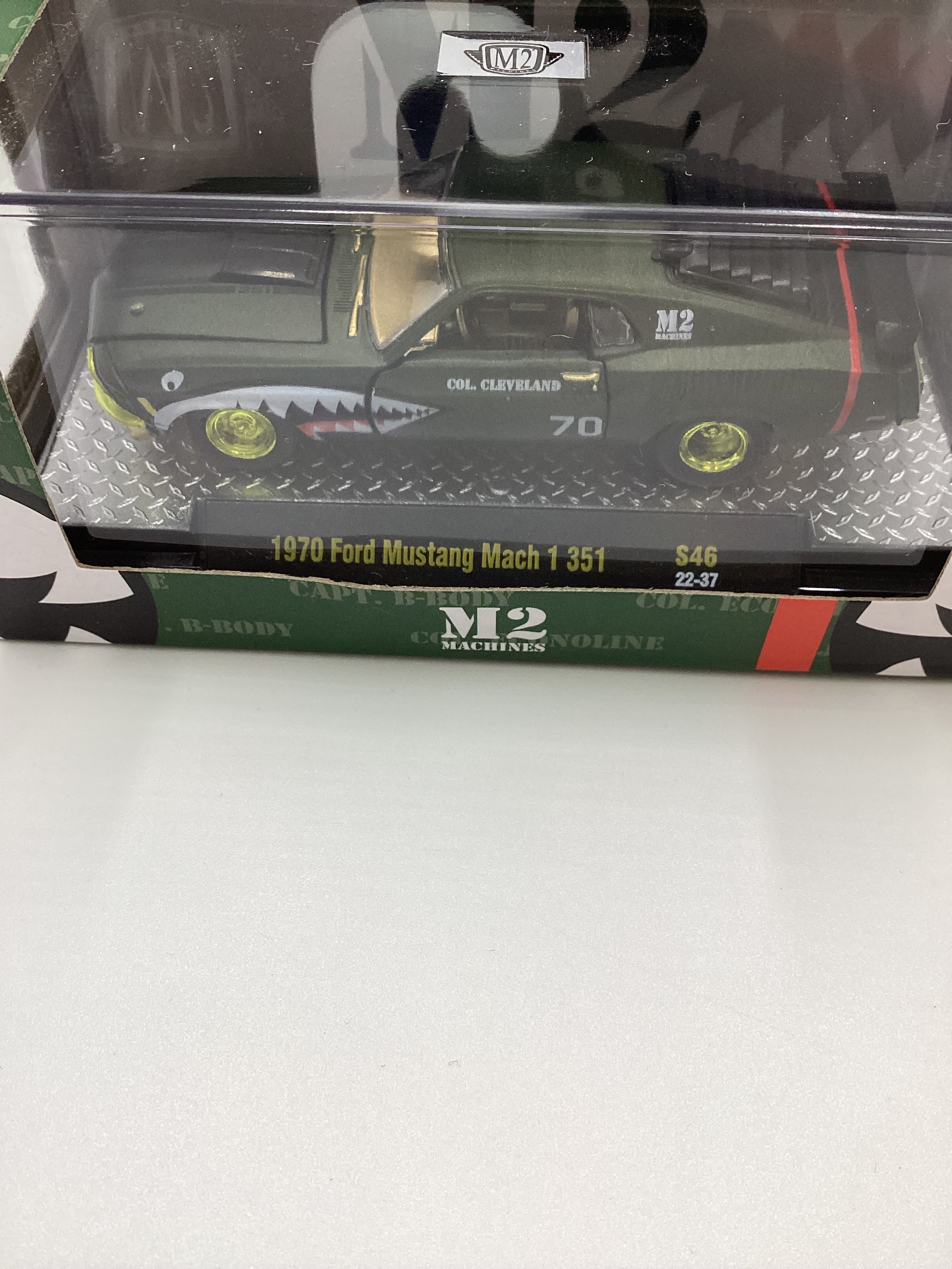 M2 Machines S46 Col. Cleveland 1970 Ford Mustang Mach 1 351 Green Chase with protector - Image 3