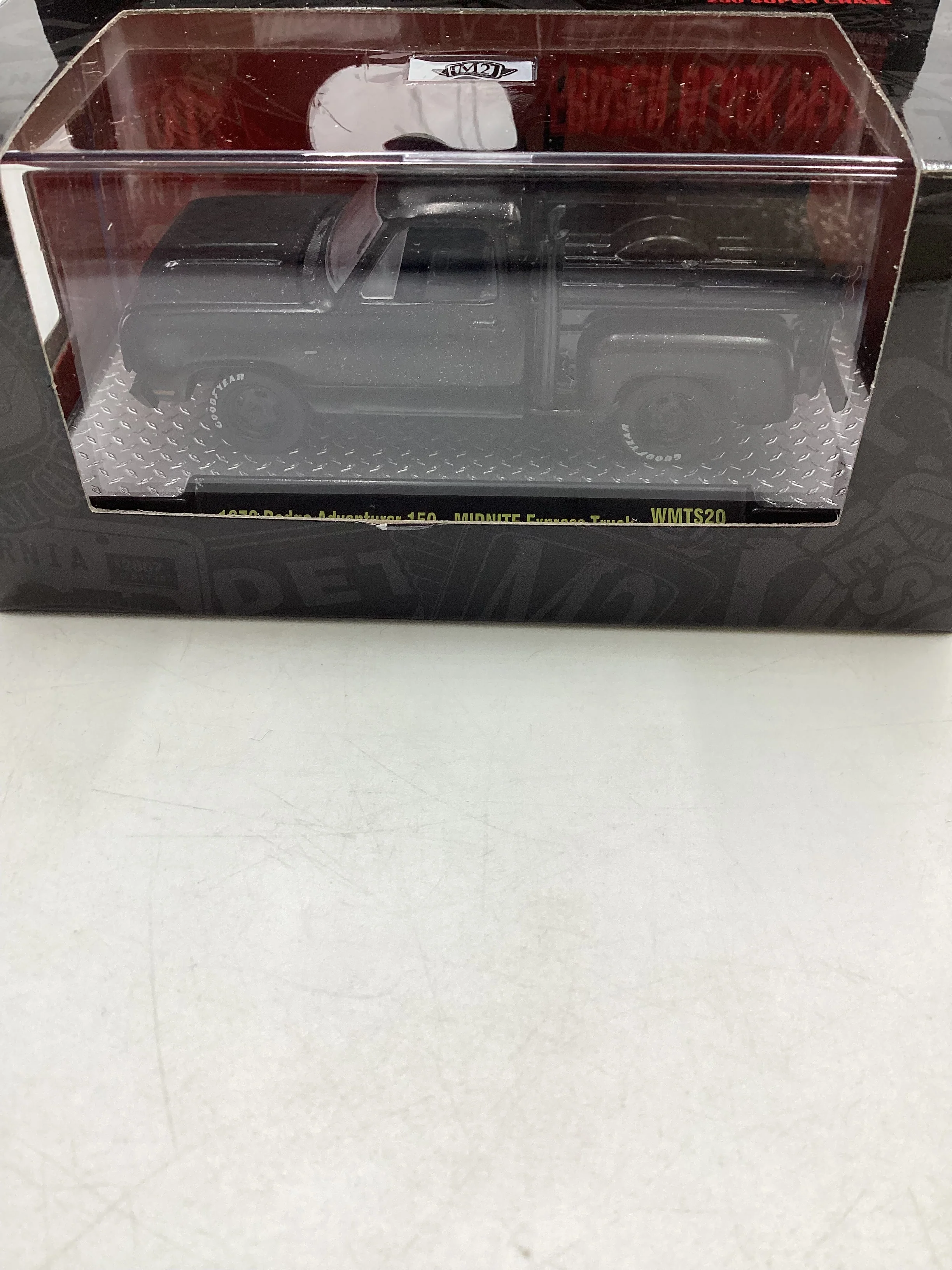 M2 Machines Special Edition Frozen Black Pearl 1978 Dodge Adventurer 150 Midnite Express truck WMTS20 - Image 3