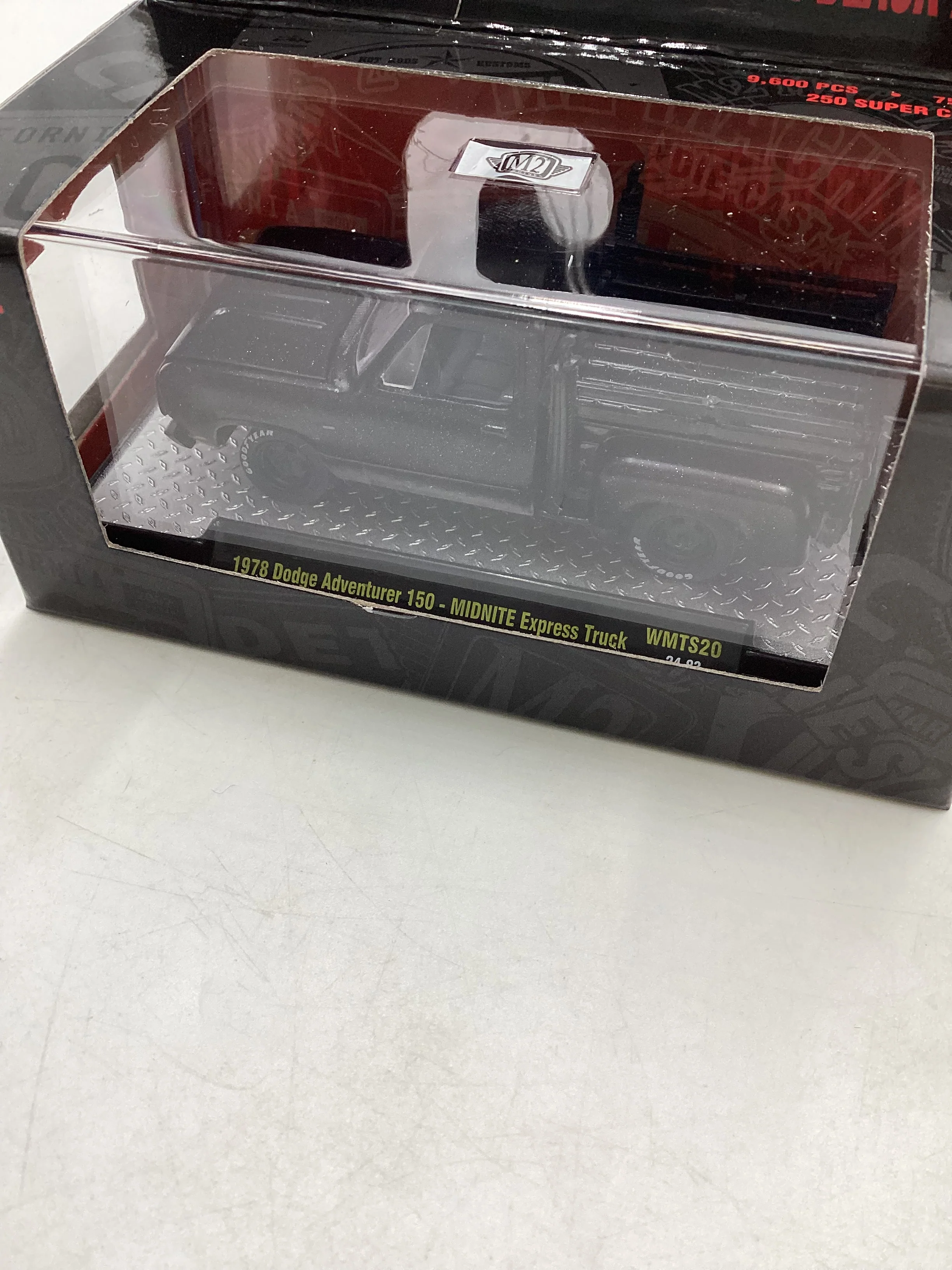M2 Machines Special Edition Frozen Black Pearl 1978 Dodge Adventurer 150 Midnite Express truck WMTS20 - Image 5