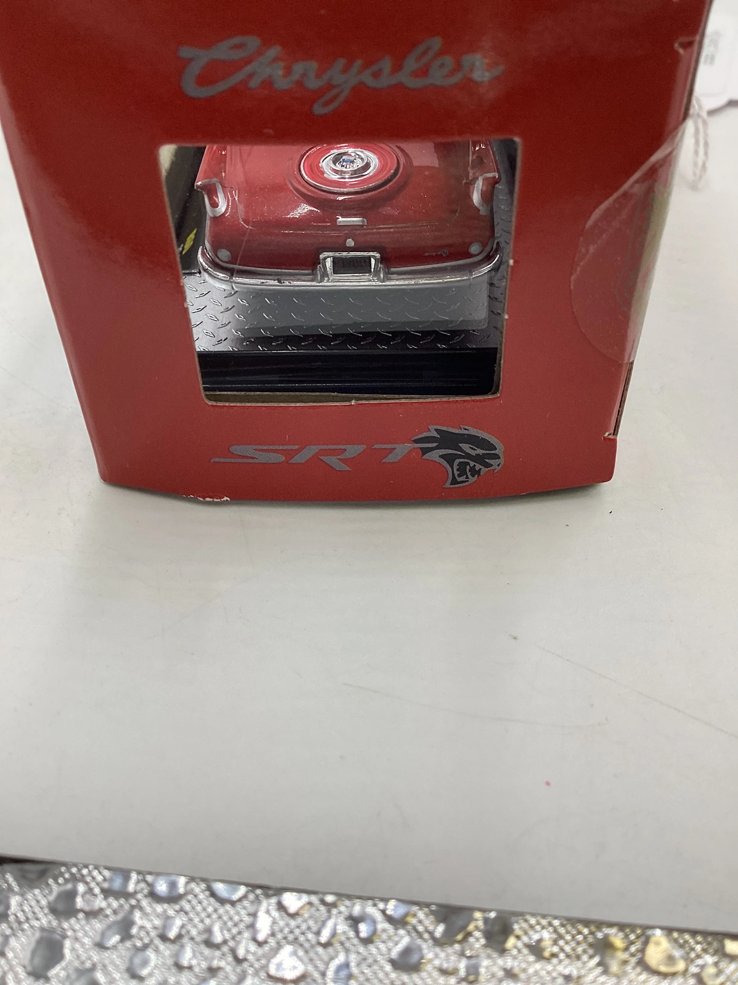 M2 Machines SRT 1960 Chrysler 300F R60 Red - Image 4