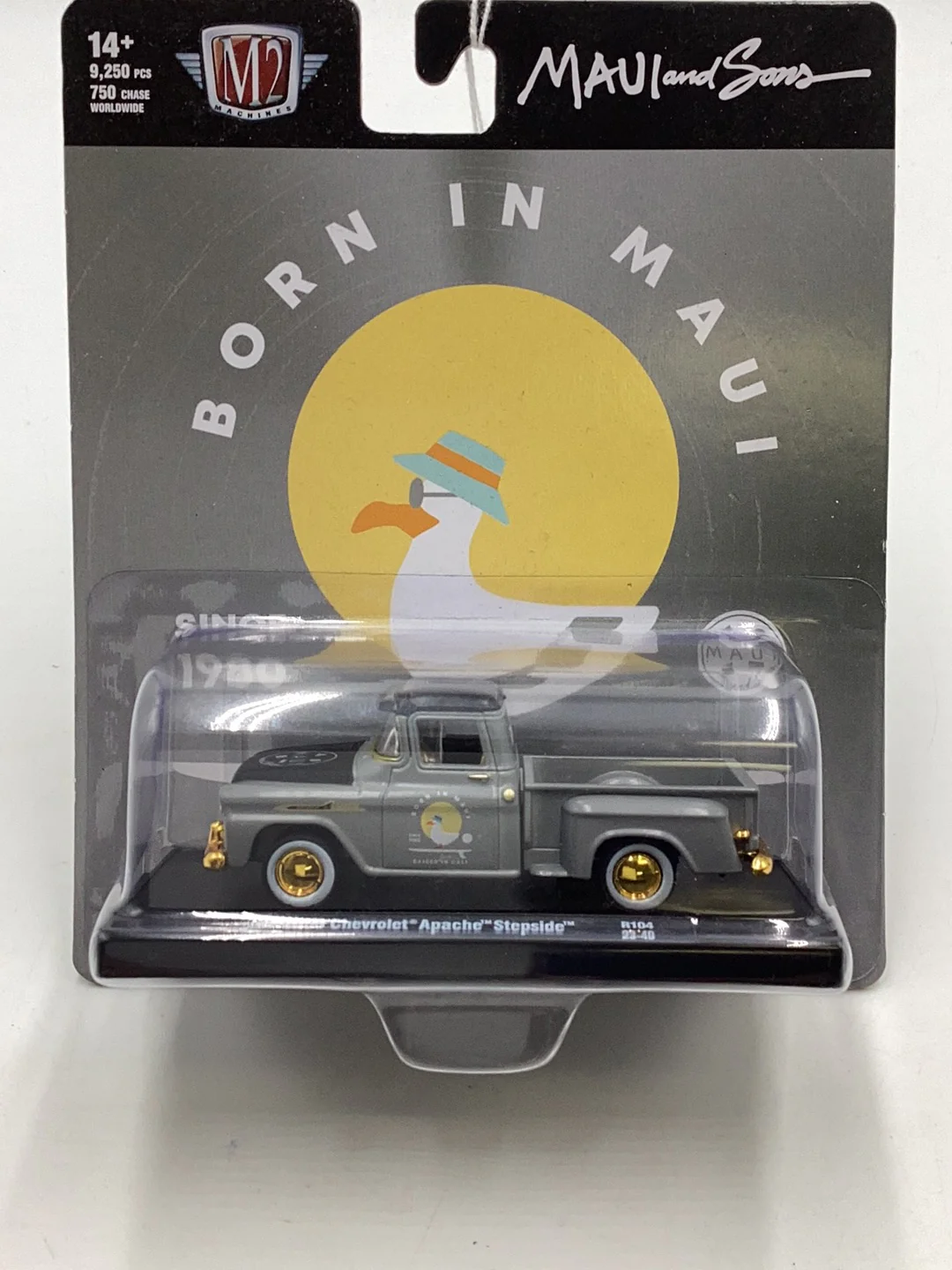 M2 Maui and Sons Chase 1/750 1958 Chevrolet Apache Stepside R104 - Image 2