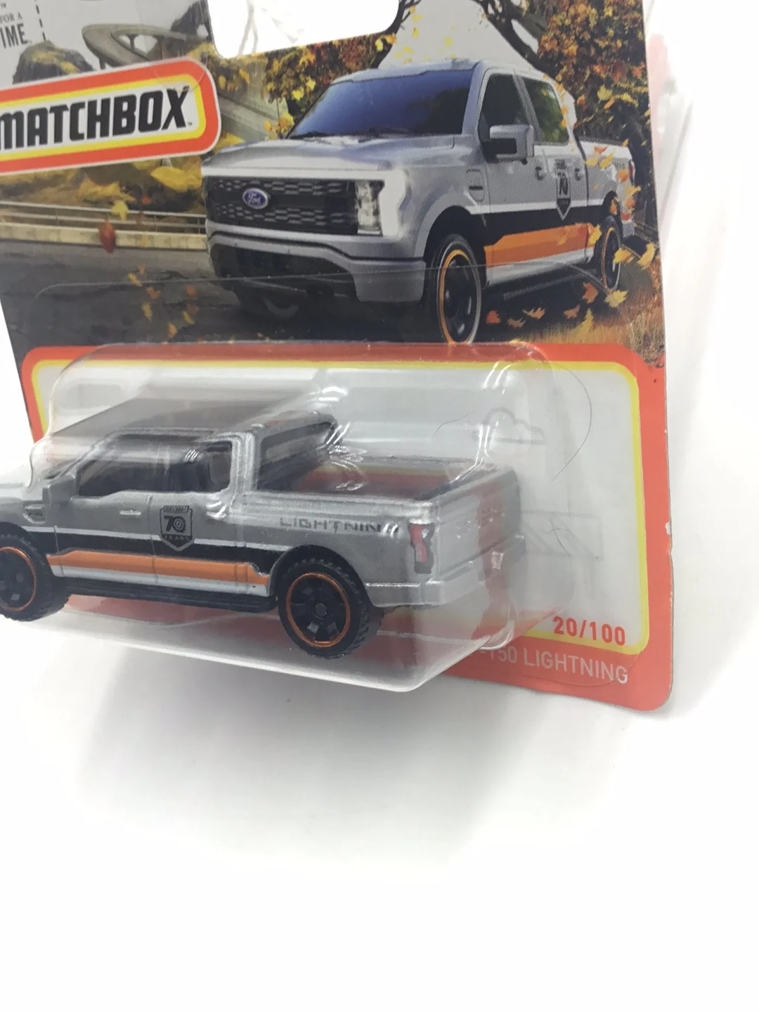 matchbox #20 2022 Ford F-150 Lightning short card 21i - Image 4