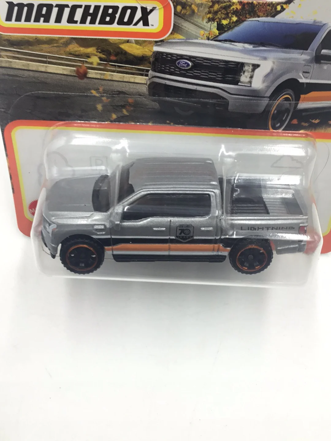 matchbox #20 2022 Ford F-150 Lightning short card 21i - Image 5