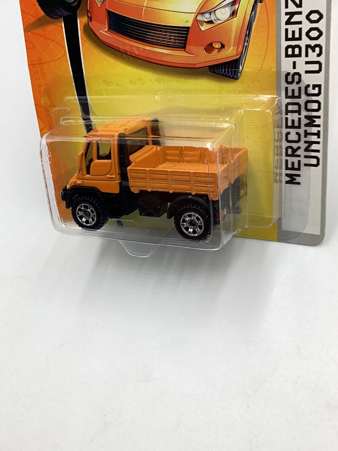 Matchbox 2007 #46 Mercedes Benz Unimog U300 pumpkin orange 206A - Image 4