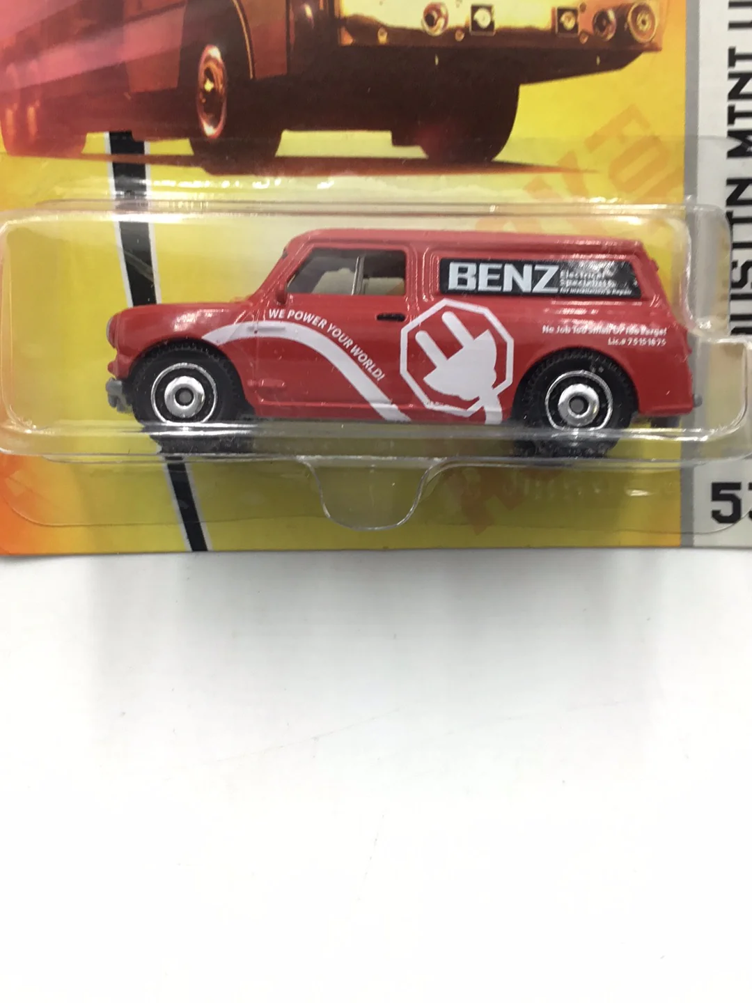 Matchbox 2008 #53 Austin mini van WW4 - Image 2