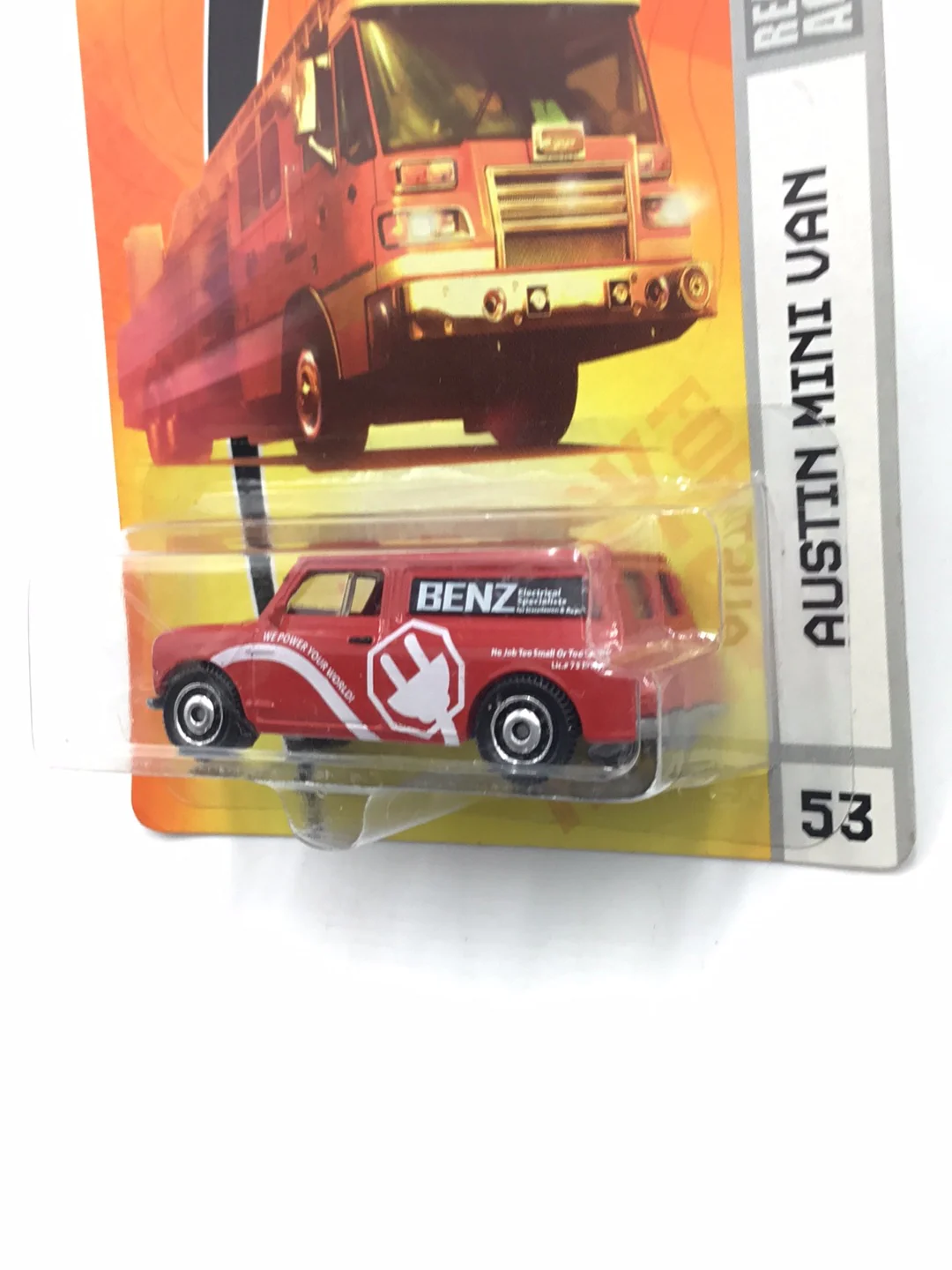 Matchbox 2008 #53 Austin mini van WW4 - Image 4