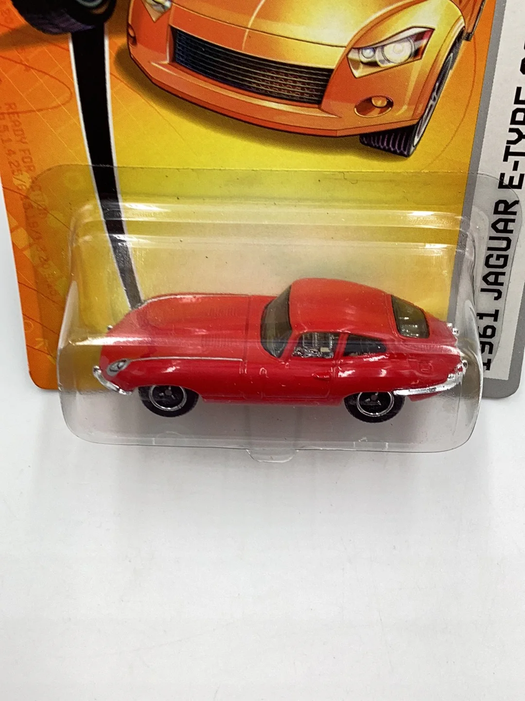 Matchbox 2007 #4 1961 Jaguar E -Type Coupe red 209C - Image 5