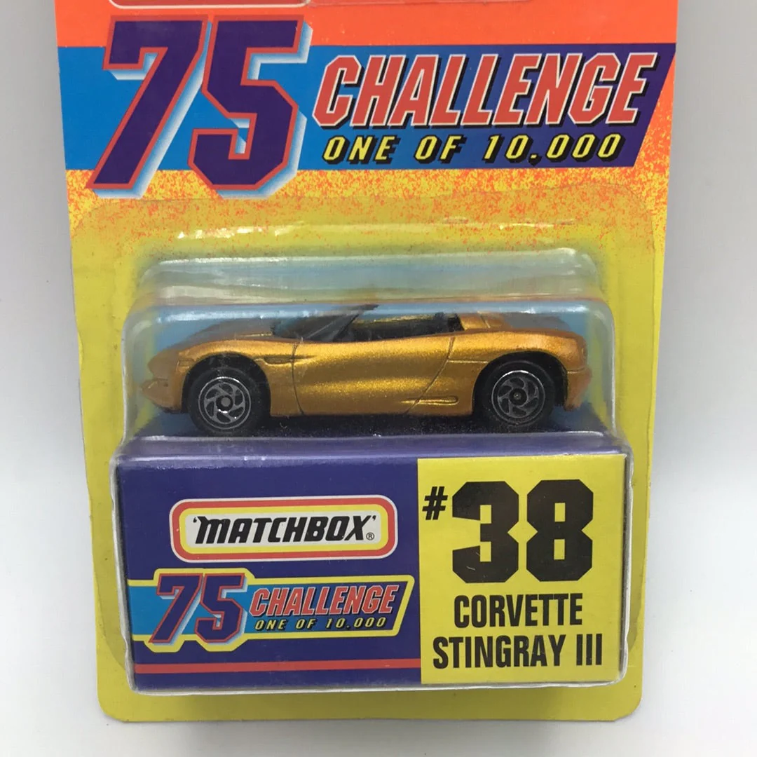 Matchbox 75 Challenge #38 Corvette Stingray III SR - Image 2