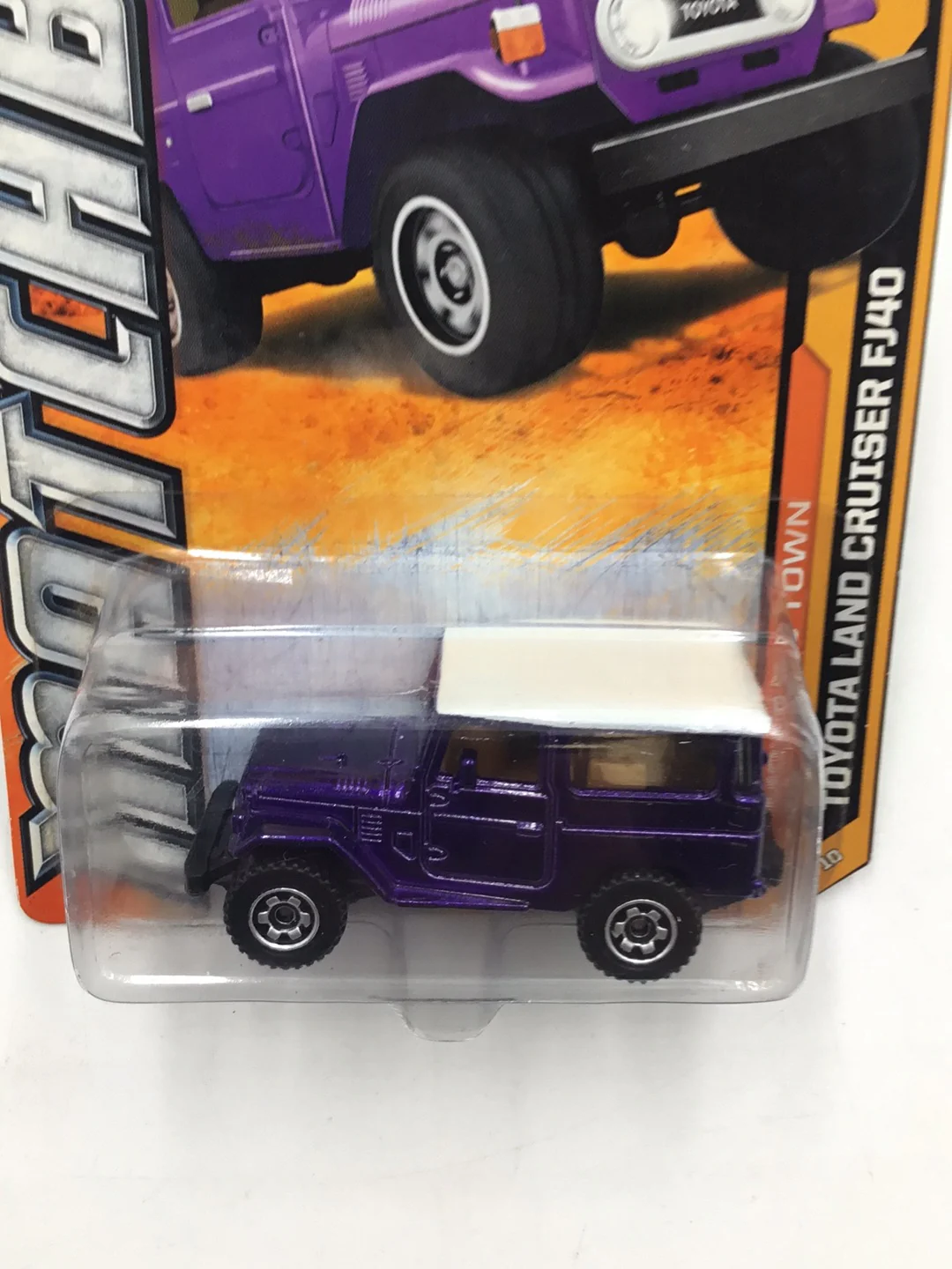 Matchbox 2012 #8 Toyota Land Cruiser FJ40 - Image 5