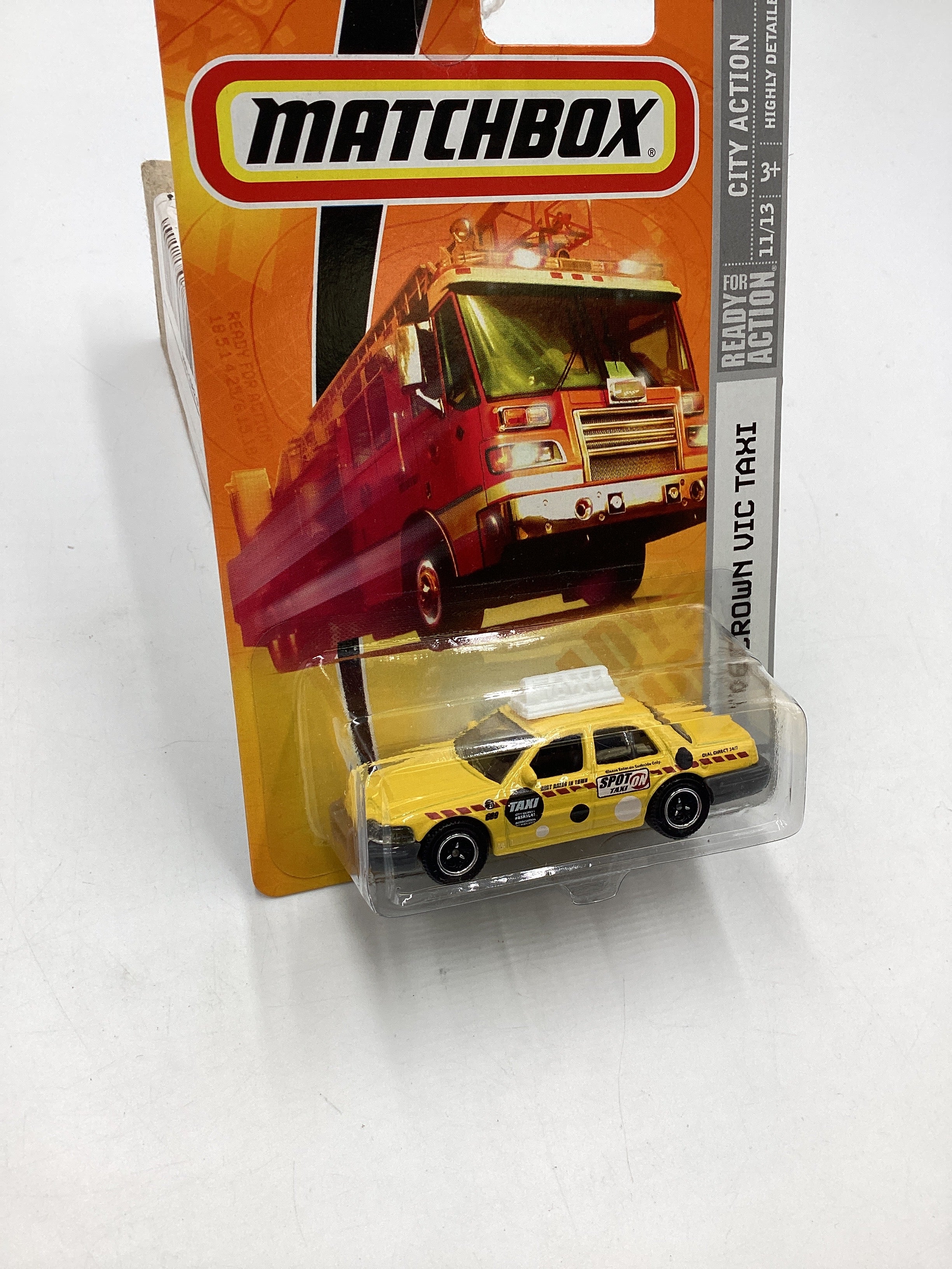 Matchbox city action #51 06 Crown Vic Taxi 31F - Image 4