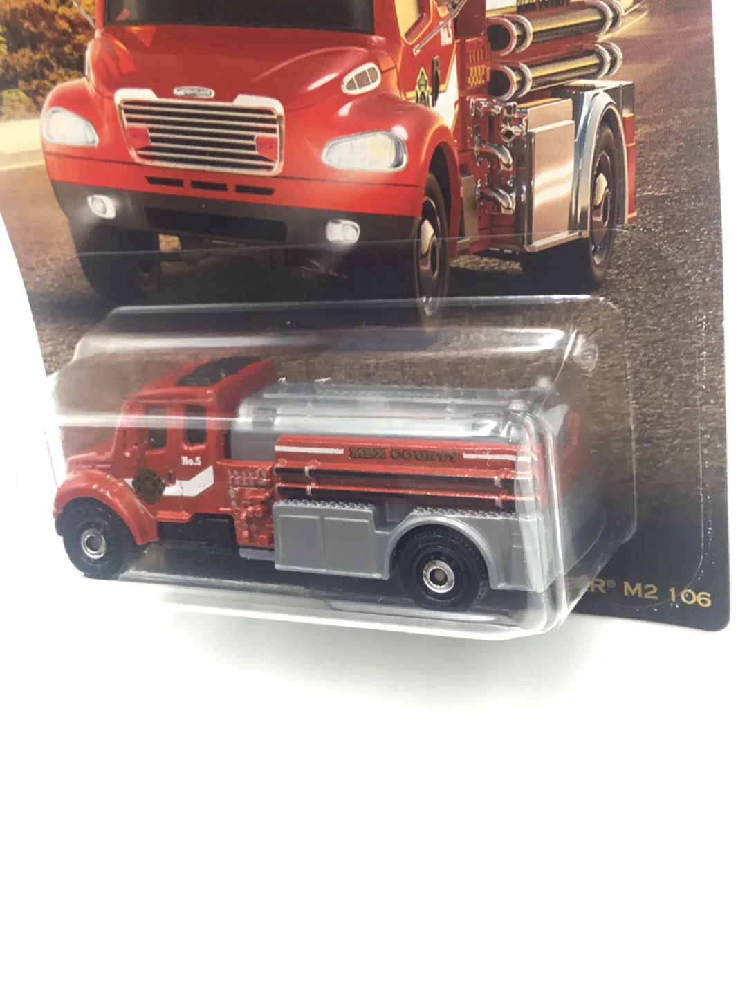 Matchbox County Rescue Freightliner M2 106 161Q - Image 4