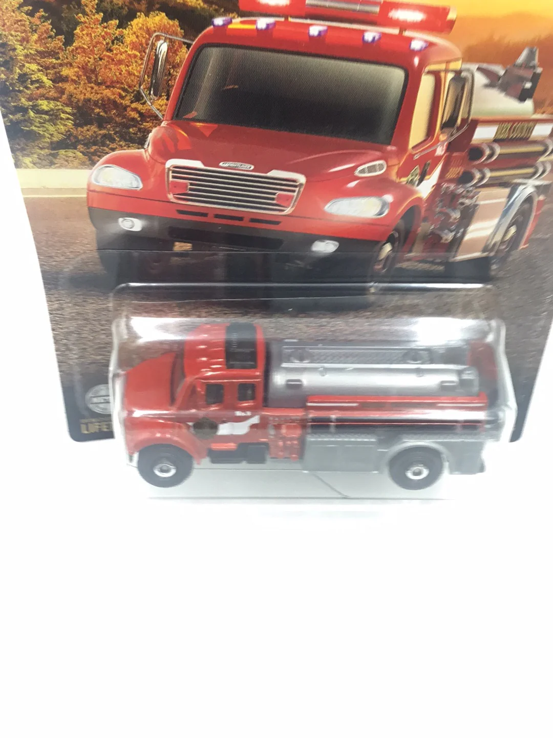 Matchbox County Rescue Freightliner M2 106 161Q - Image 5