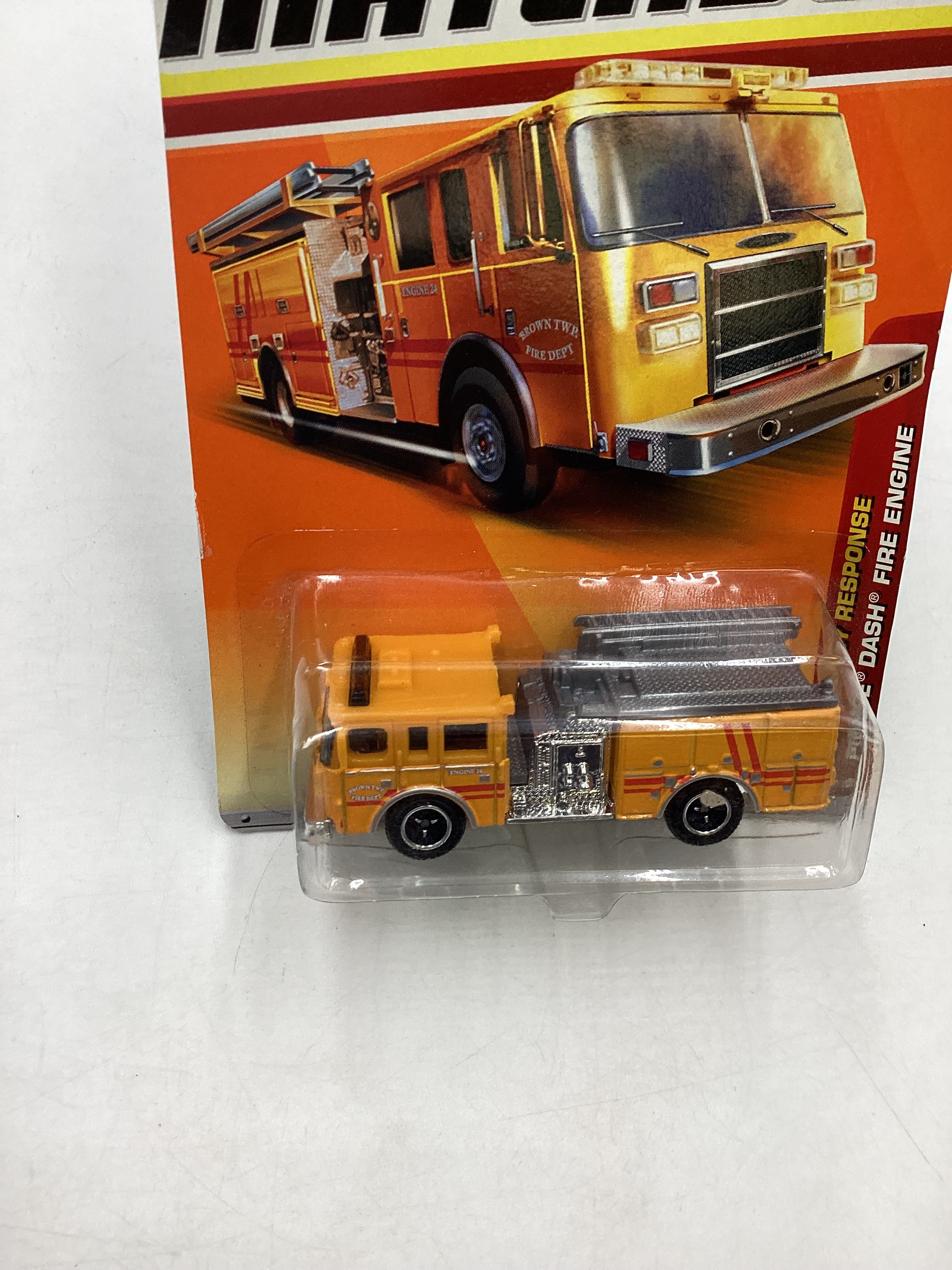 Matchbox Emergency Response 56/100 Pierce Dash Fire Engine - Image 6