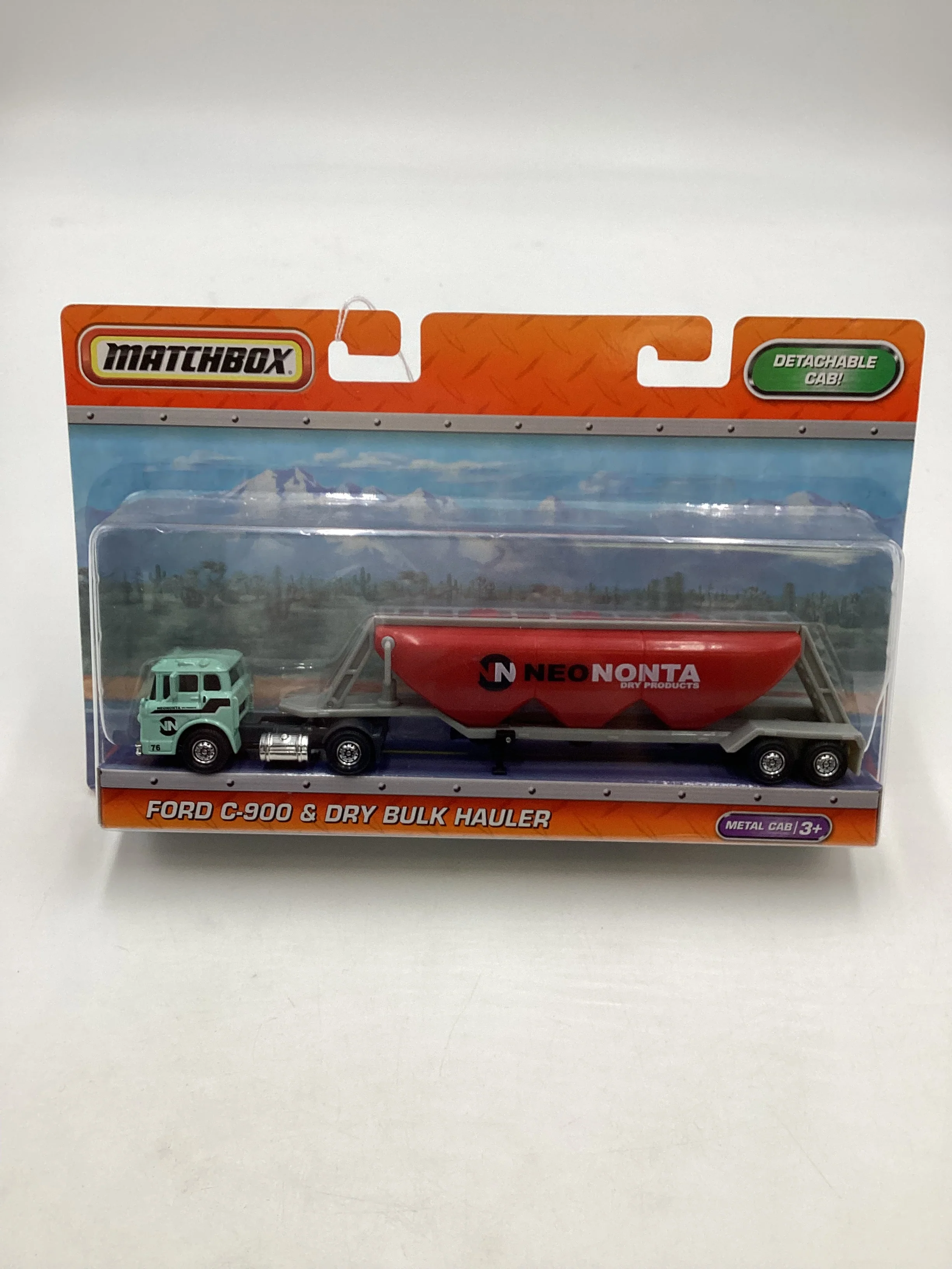 Matchbox Ford C-900 & Dry Bulk Hauler - Image 2