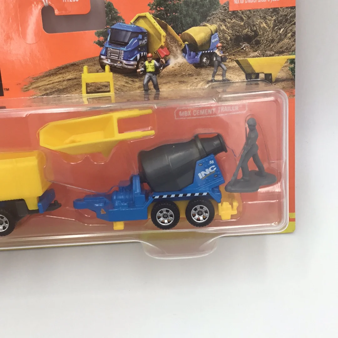 Matchbox Hitch & Haul MBX Construction Zone variation A grey cement mixer 2/8 168C - Image 3