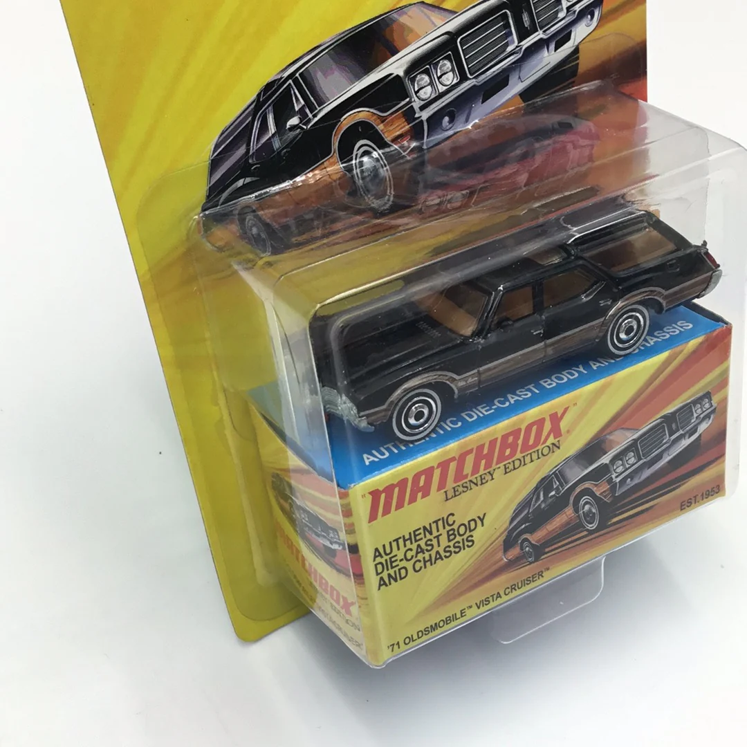 Matchbox Lesley Edition 71 Oldsmobile Vista Cruiser S1 - Image 3