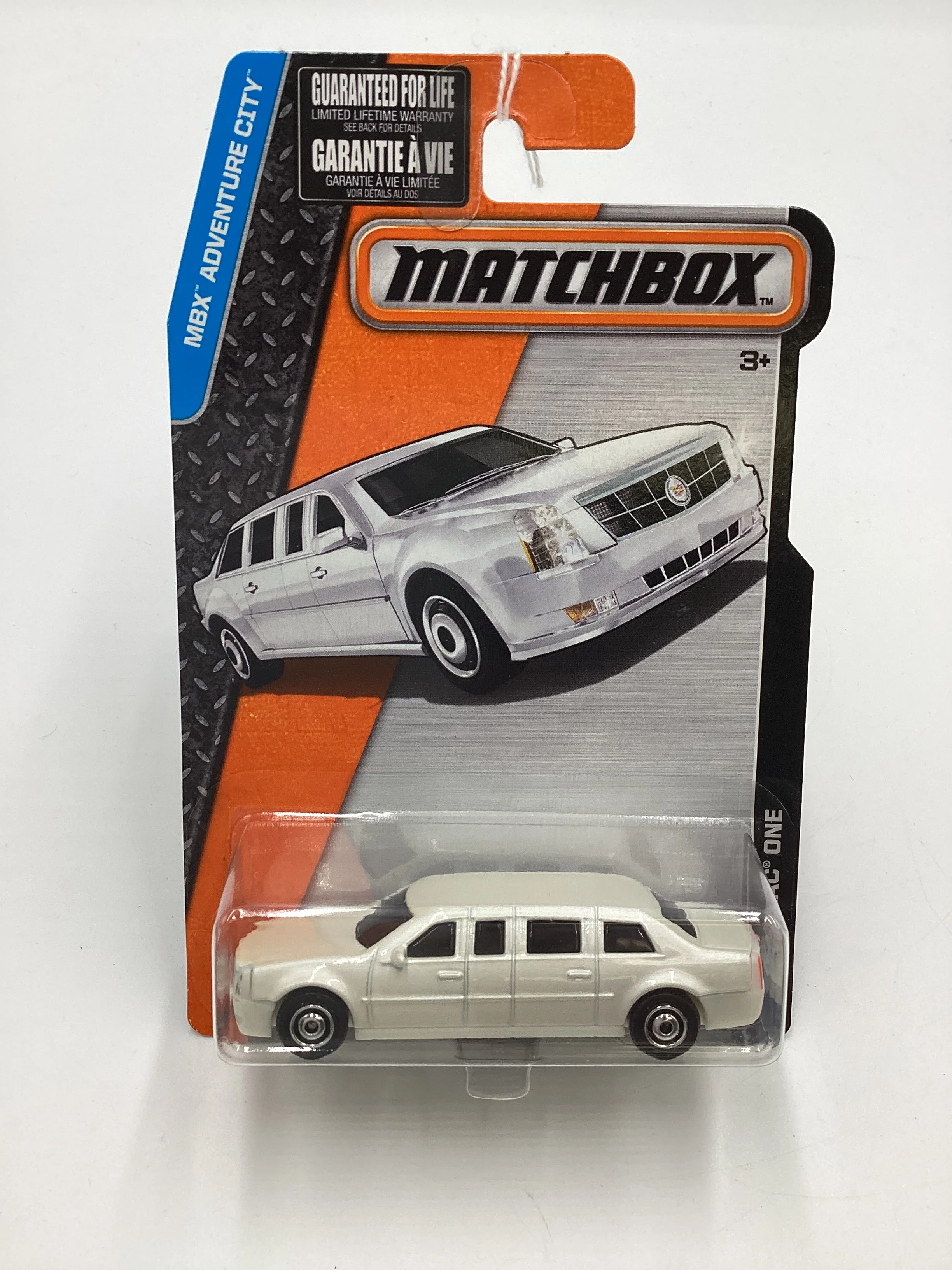 Matchbox Mbx Adventure City #10 Cadillac One White 209A - Image 2