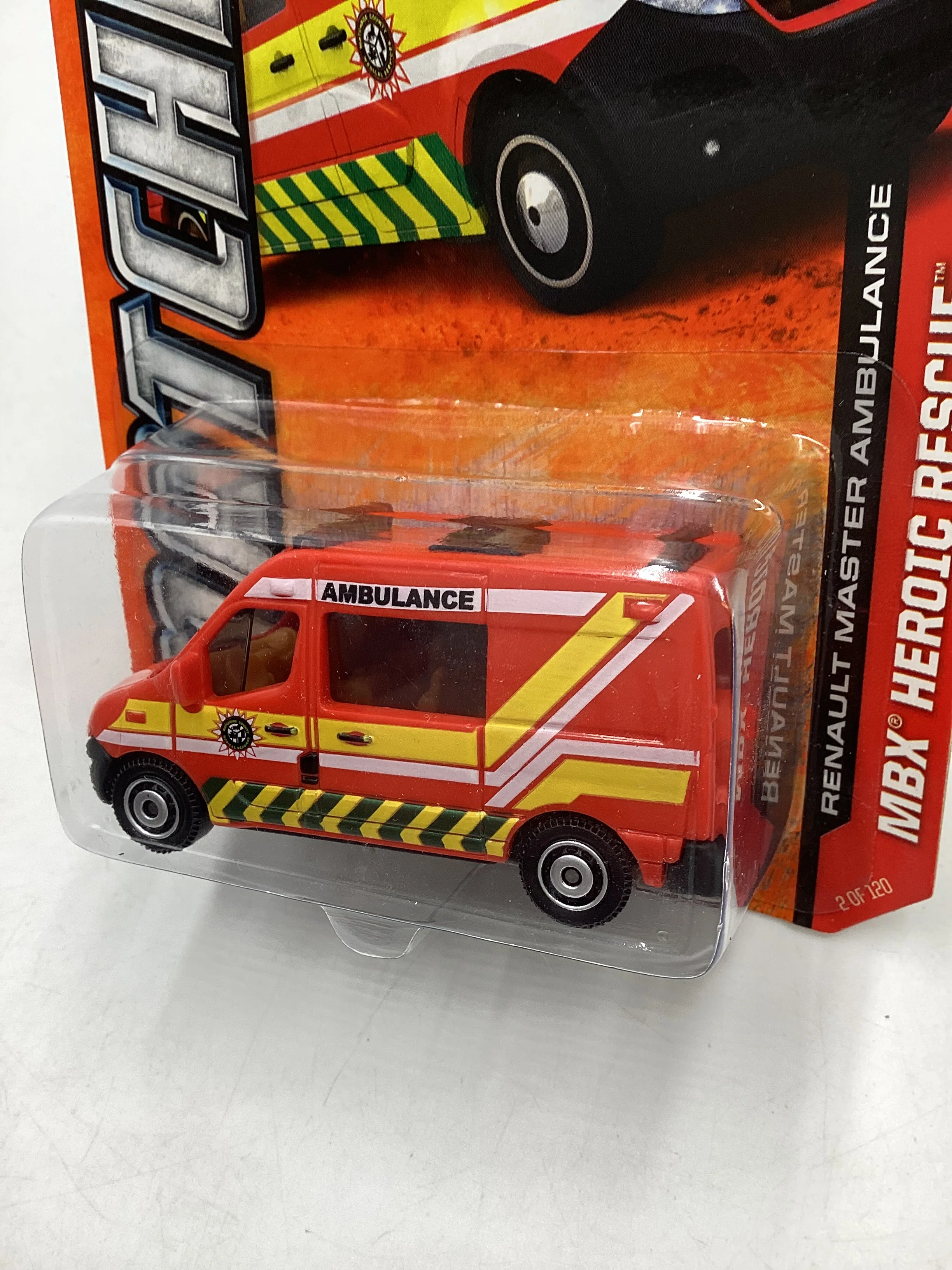 Matchbox MBX heroic Rescue #2 Renault Master Ambulance Red 206B - Image 4