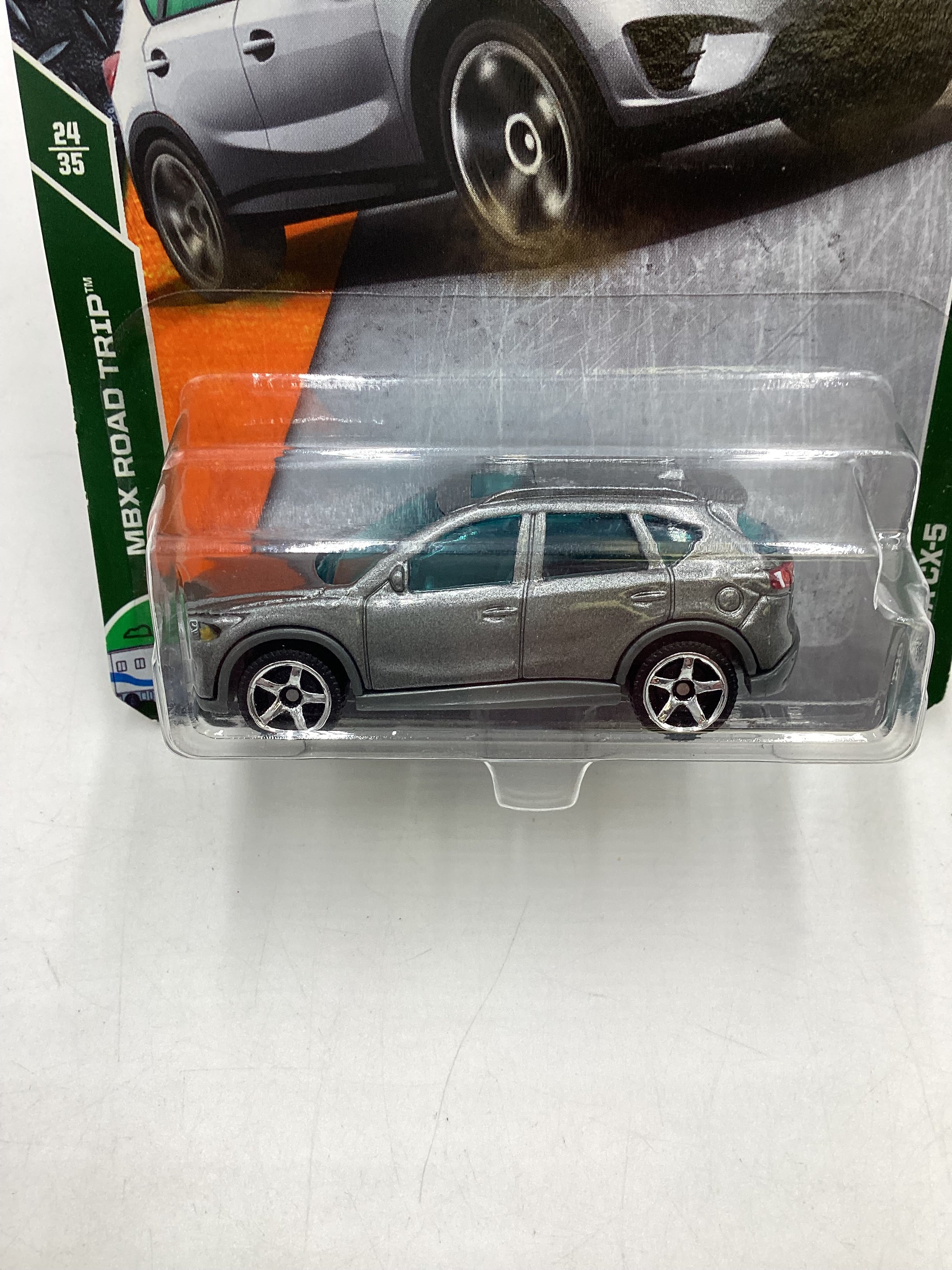 Matchbox MBX Road Trip #24 Mazda CX-5 Gray 208E - Image 3