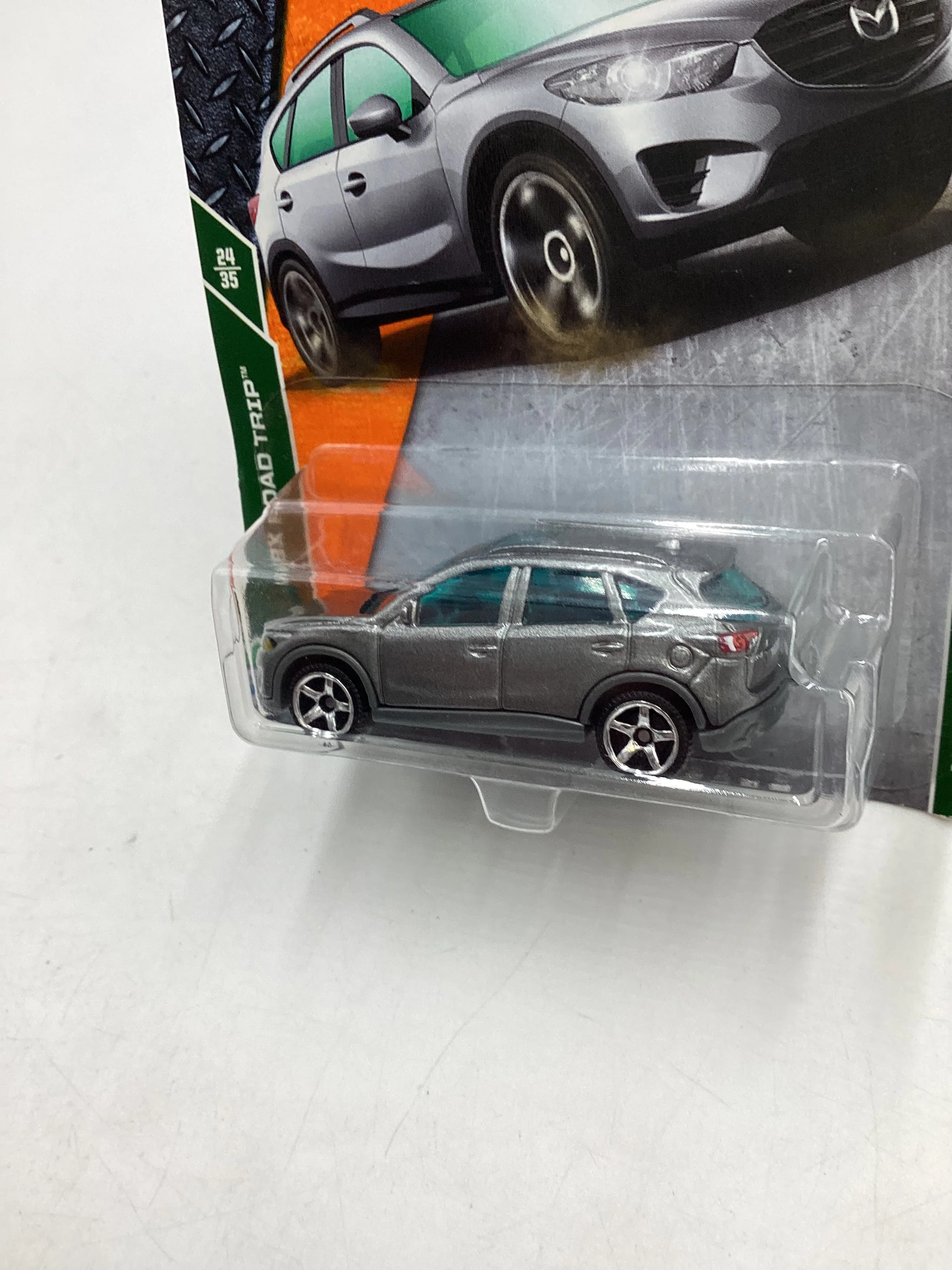 Matchbox MBX Road Trip #24 Mazda CX-5 Gray 208E - Image 4