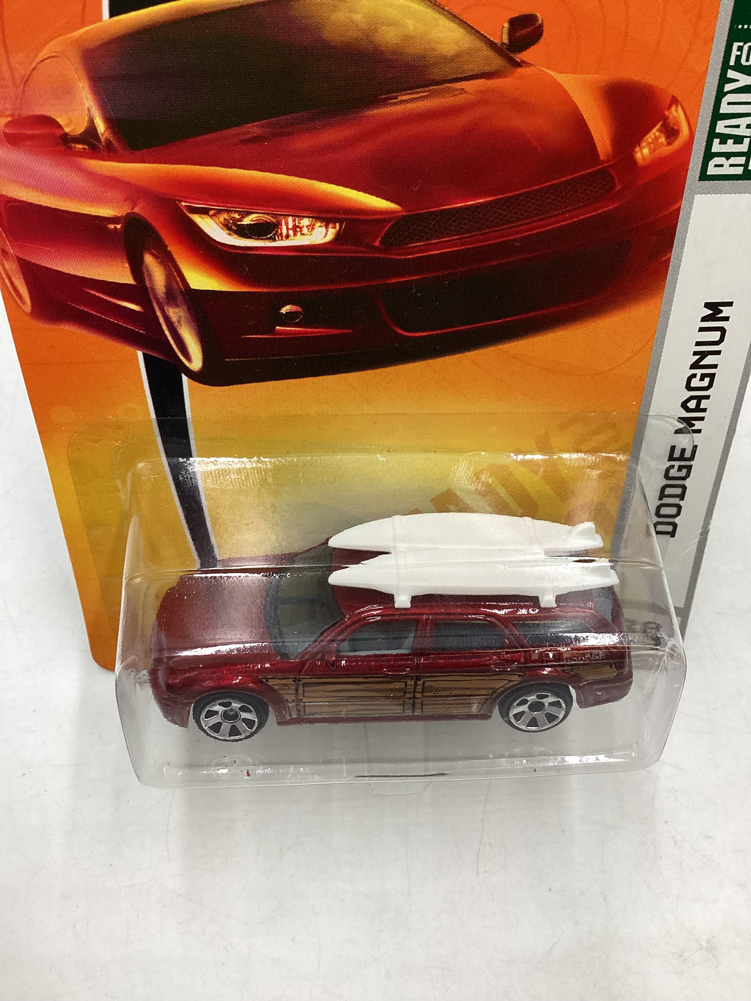 Matchbox Metro Rides 2009 #29 Dodge Magnum Red 208B - Image 6