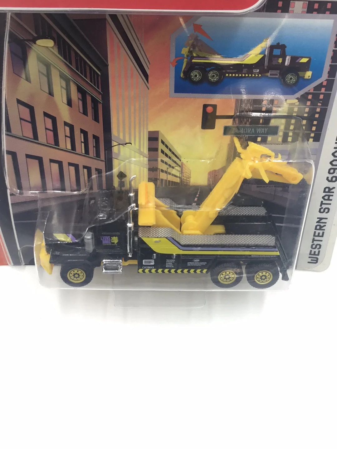 Matchbox Real Working Rigs Western Star 6900XD Wrecker - Image 5