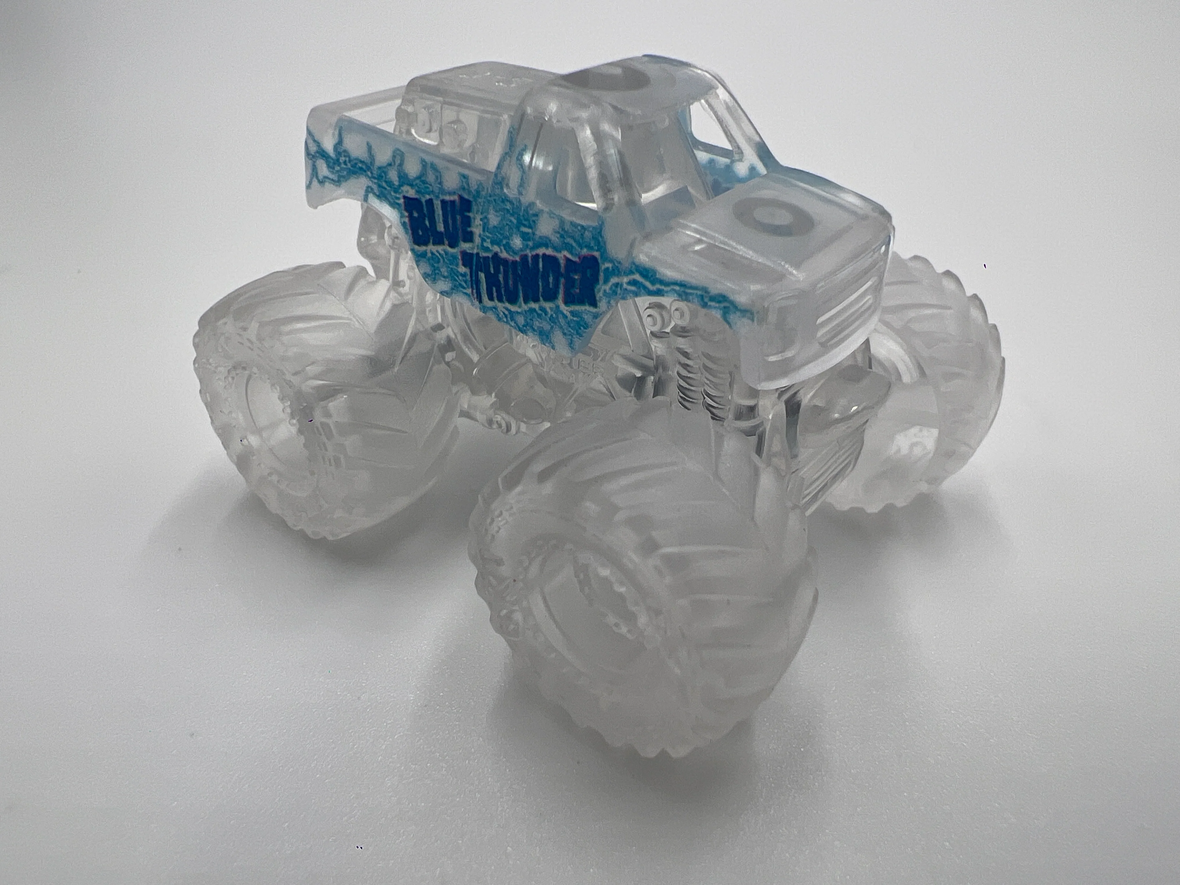 Monster Jam Mini Series 16 #735 Blue Thunder Clear Chase - Image 2
