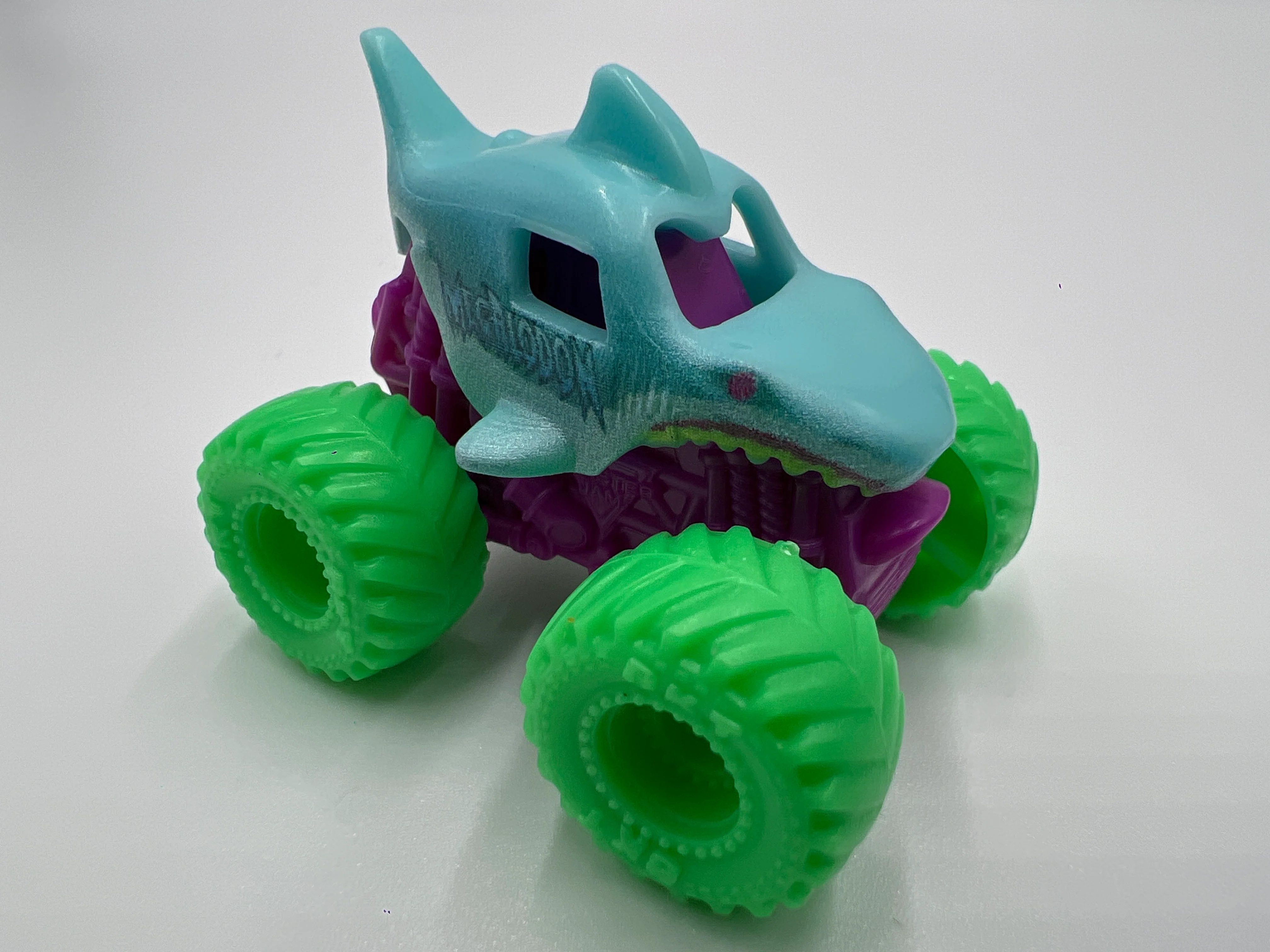 Monster Jam Mini Series 16 #738 Megalodon Chase - Image 2