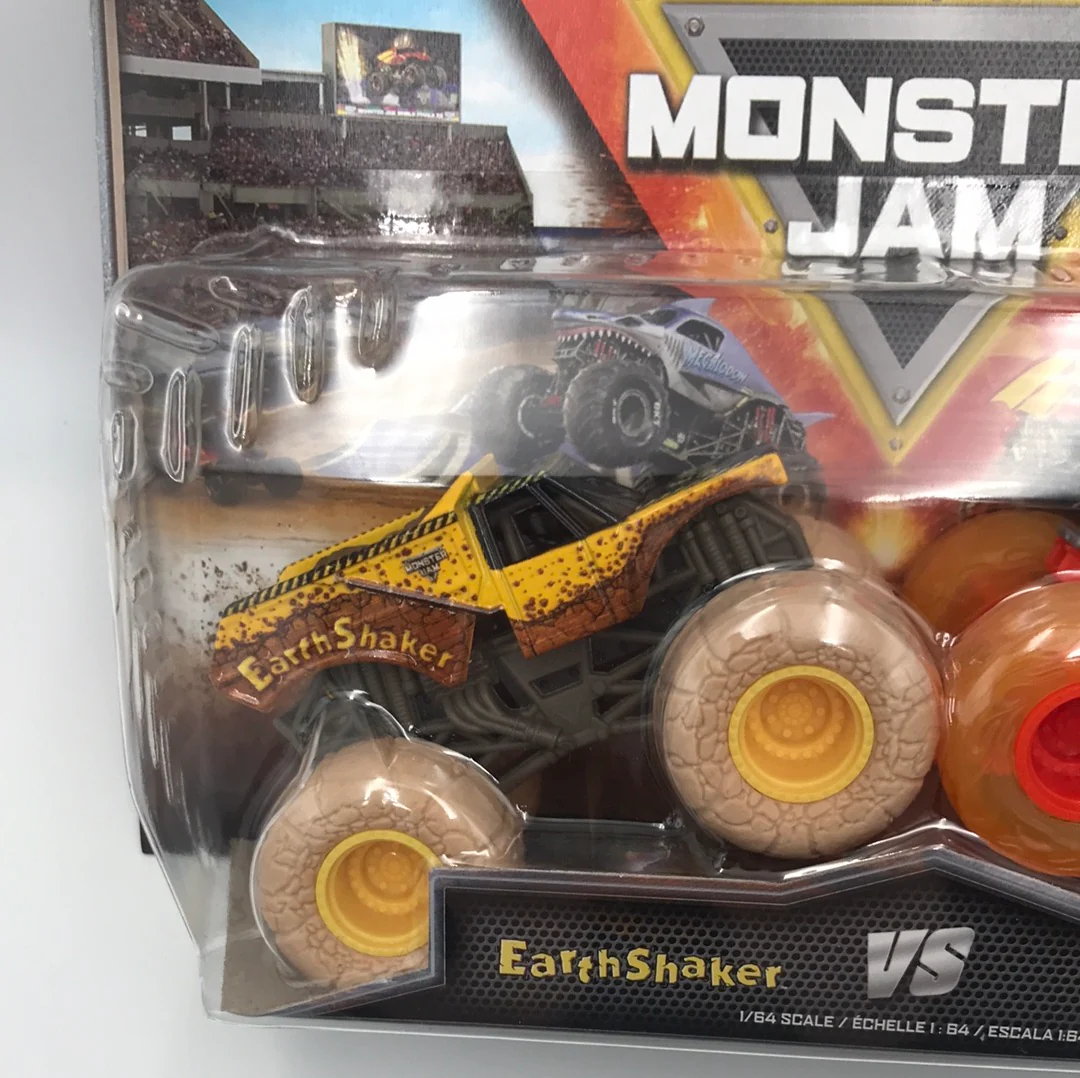 monster jam series 17 2 pack Earthshaker Vs. Max-D 130I - Image 2