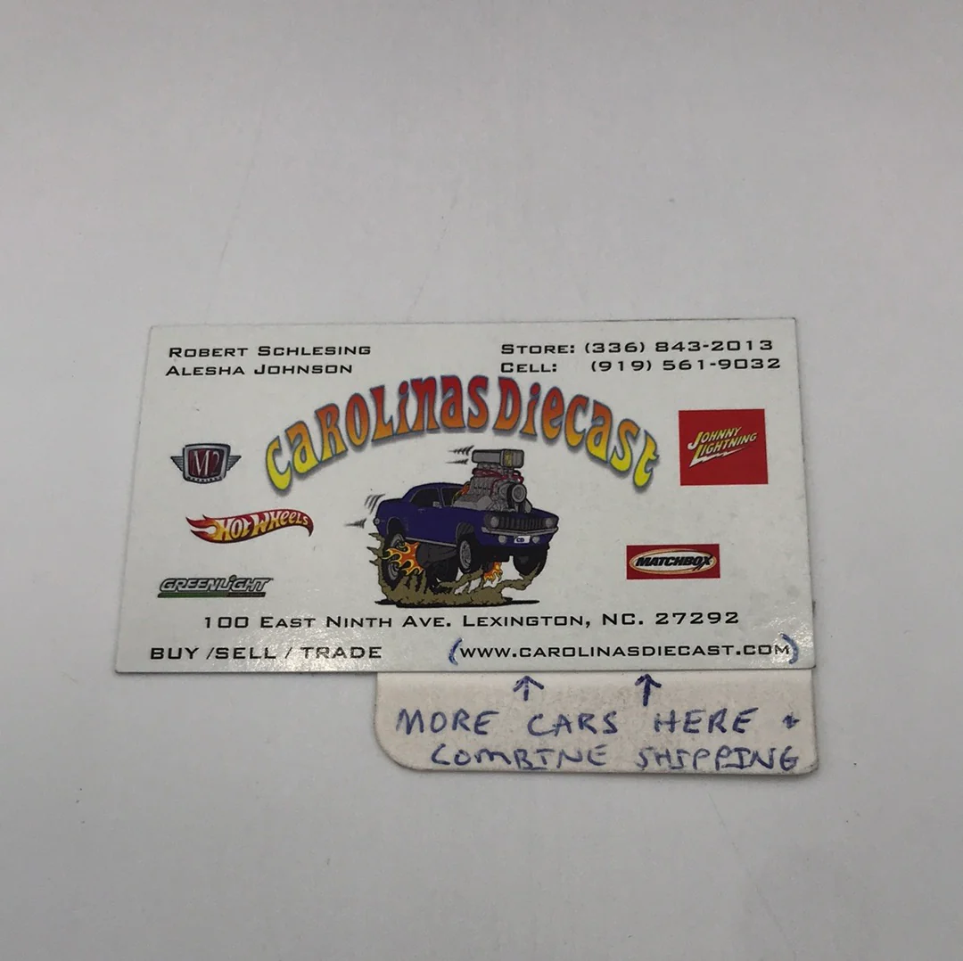 monster jam series 17 2 pack Earthshaker Vs. Max-D 130I - Image 6