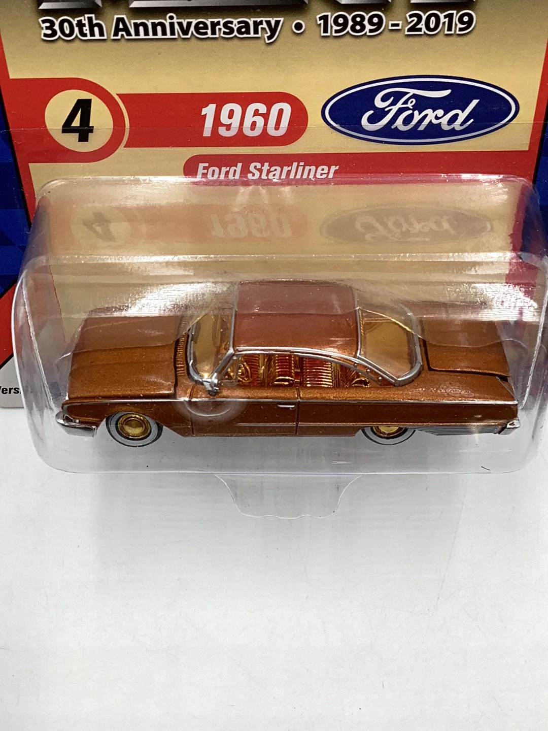 Racing Champions Gold Strike RC Mint 1960 Ford Starliner - Image 5