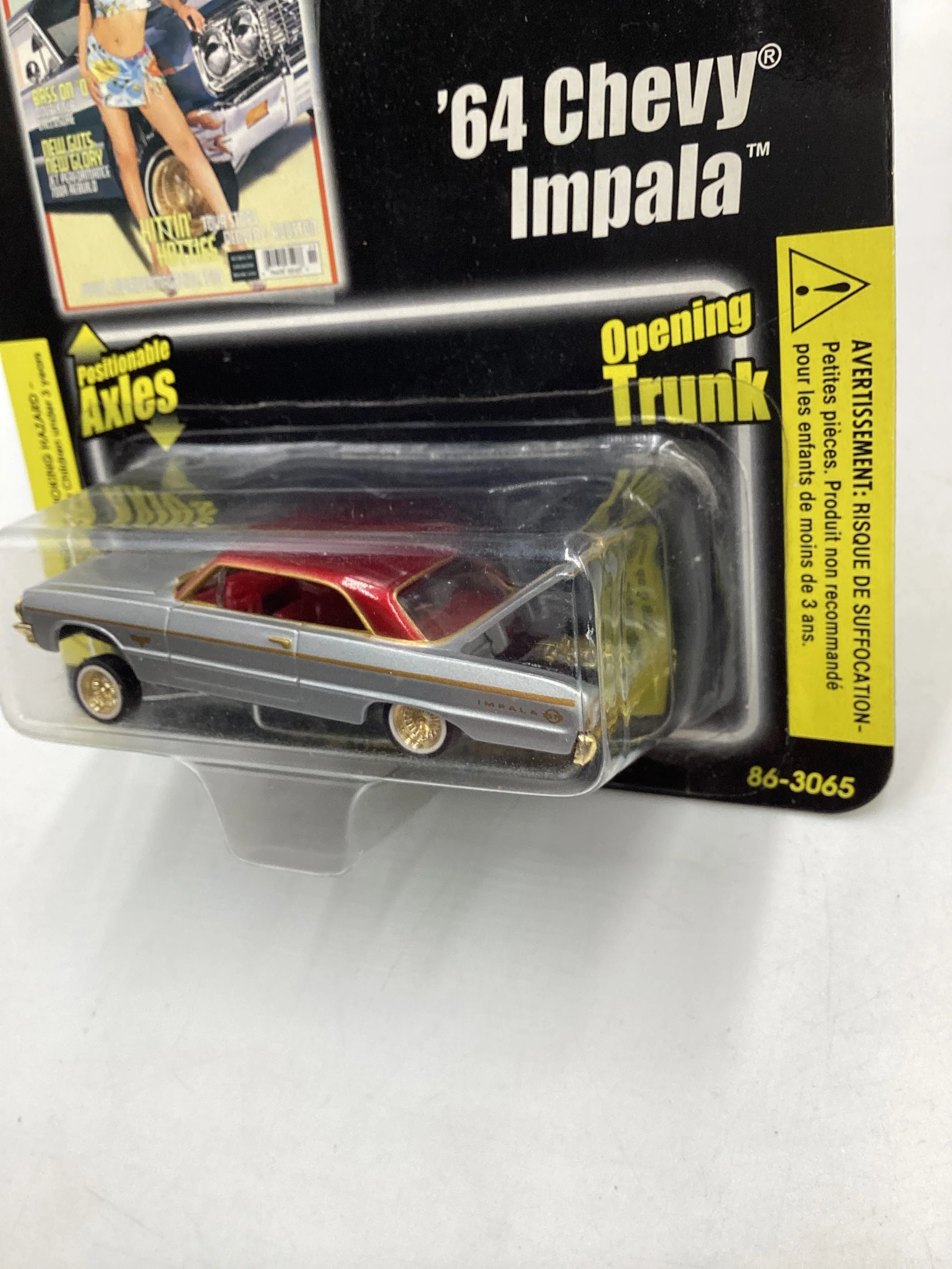 Revell 2004 Lowrider Magazine VHTF 64 Chevy Impala with protector - Image 4