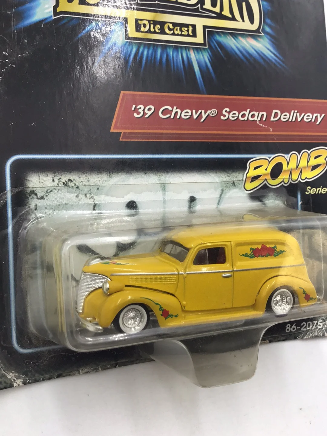 Revell Lowriders 1939 Chevy Sedan Delivery - Image 3