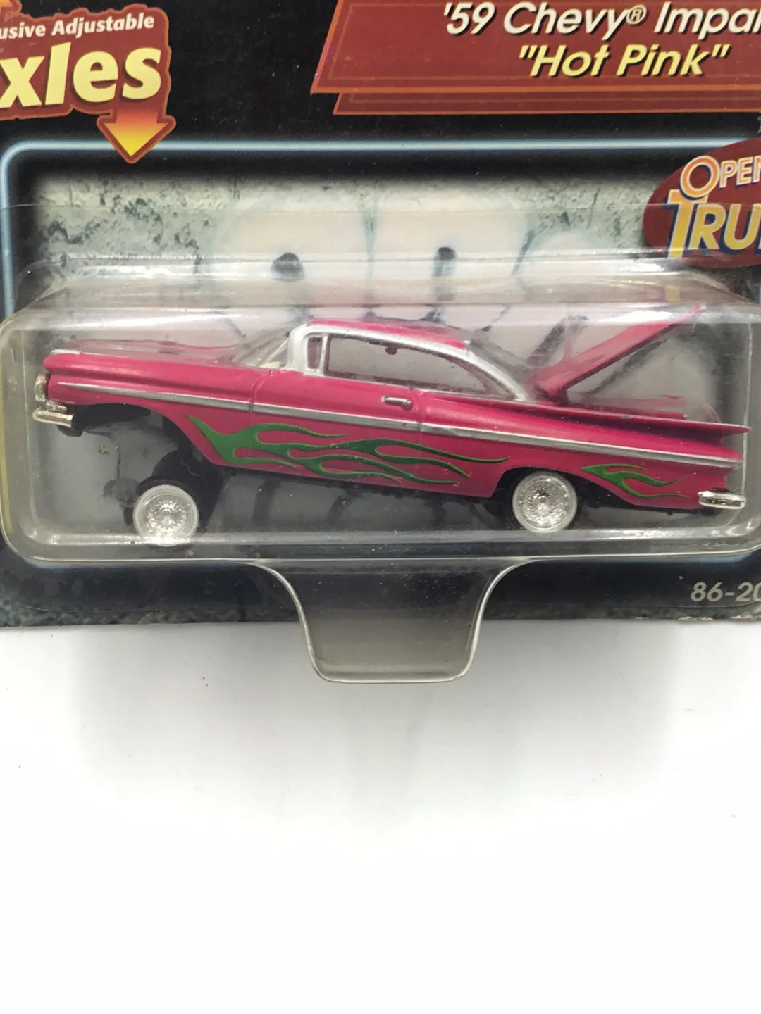 Revell Lowriders 1959 Chevy Impala Hot Pink - Image 2