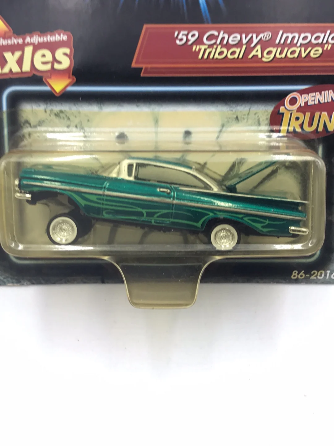 Revell Lowriders 1959 Chevy Impala Tribal Aguave - Image 2