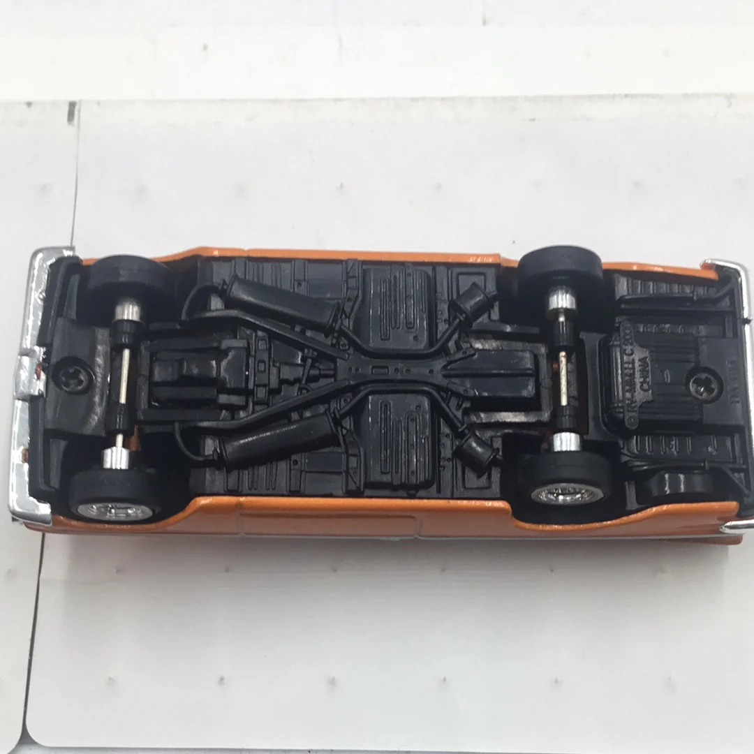Revell Lowriders 1960 Chevy Impala with adjustable suspension (Loose) - Image 5